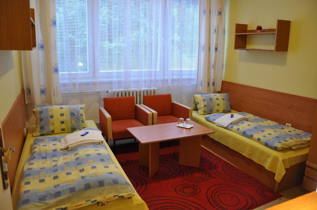 Hotel Komarov Brno Esterno foto