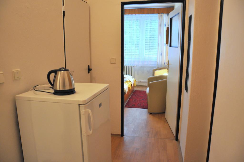 Hotel Komarov Brno Esterno foto