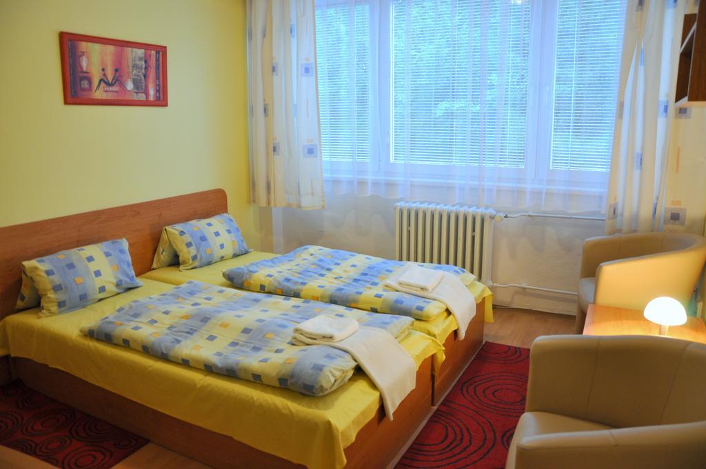 Hotel Komarov Brno Esterno foto