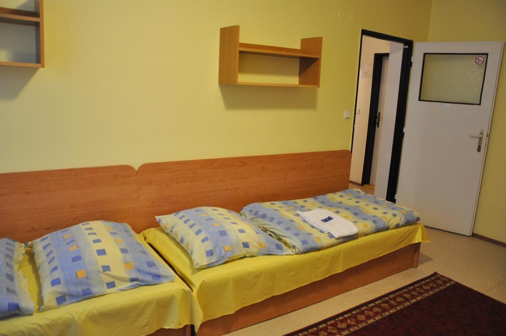 Hotel Komarov Brno Esterno foto